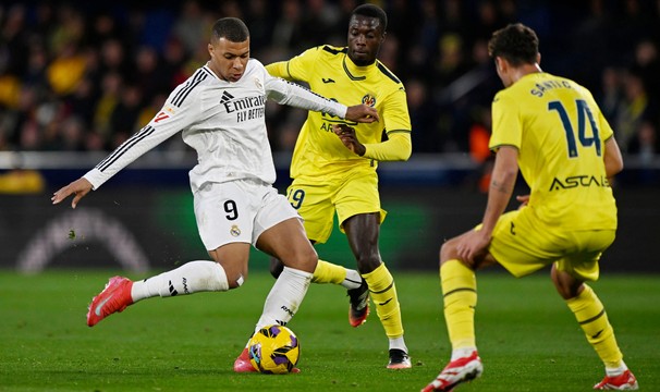 开云体育下载-凌晨4点皇马出战：赢球将暂时登顶 3巨头合体 姆巴佩冲20球